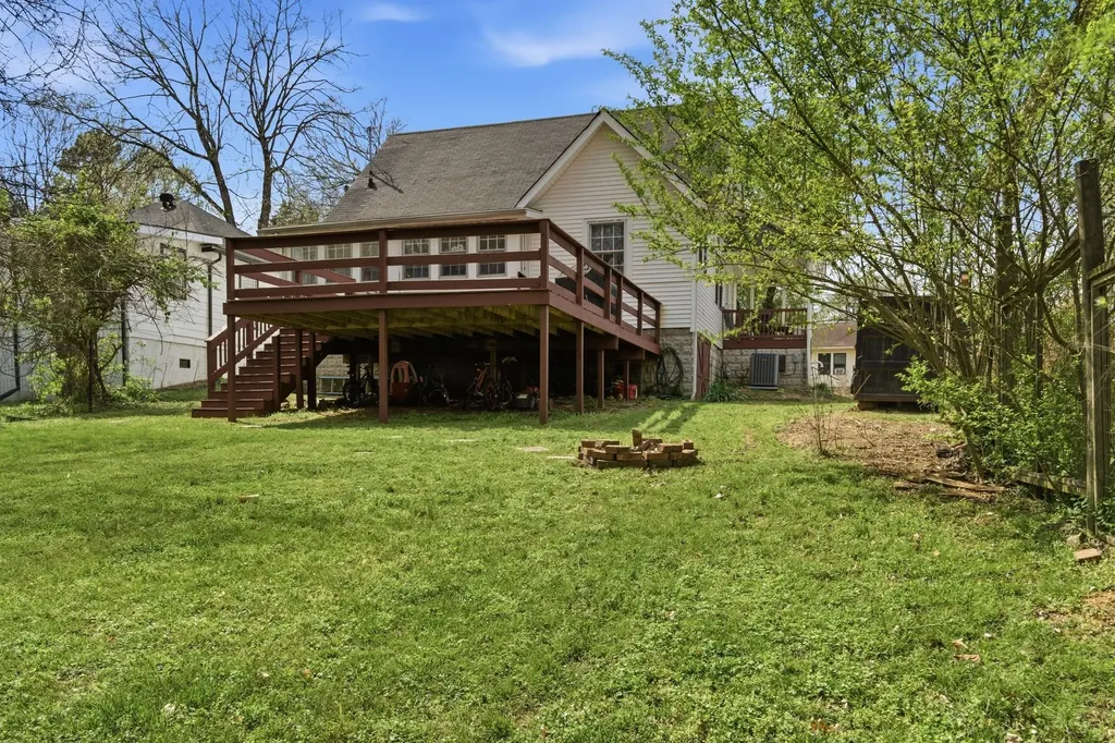 825 Gracey Avenue Clarksville TN 37040