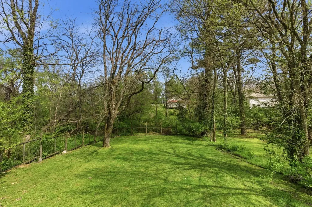 825 Gracey Avenue Clarksville TN 37040
