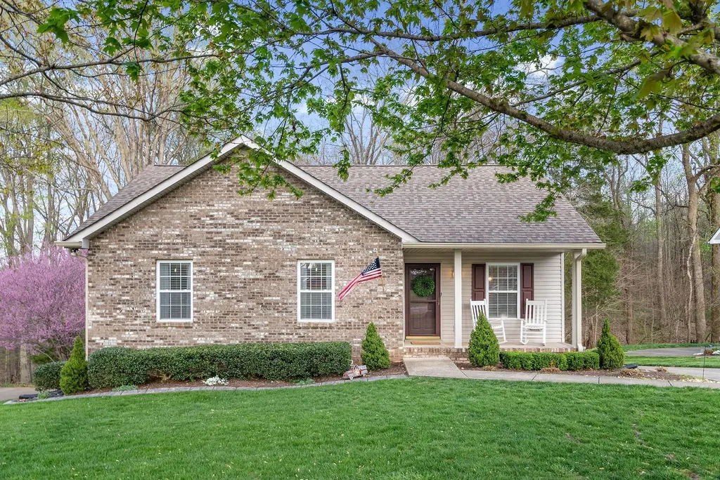 927 Drum Lane Clarksville TN 37043