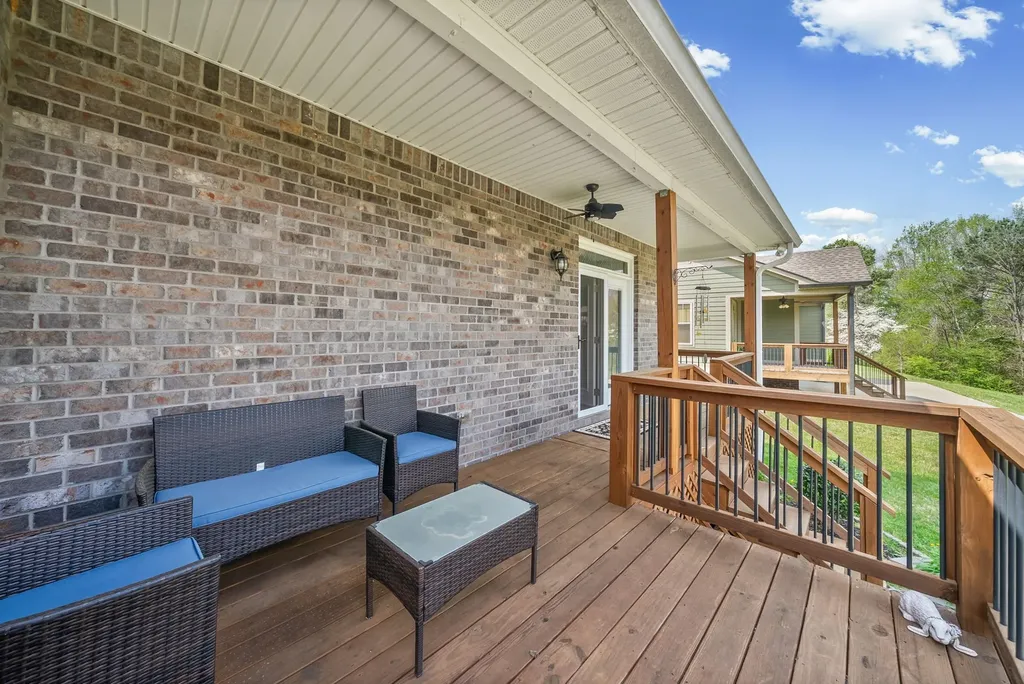 125 Cottage Lane Clarksville TN 37043