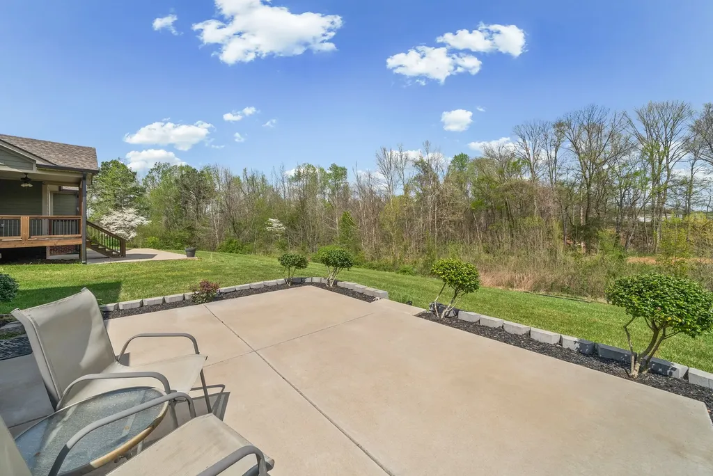 125 Cottage Lane Clarksville TN 37043