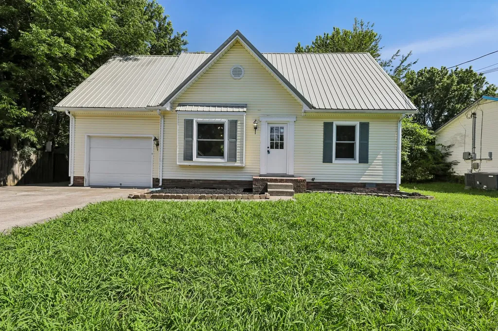 219 Jim Thorpe Drive Clarksville TN 37042