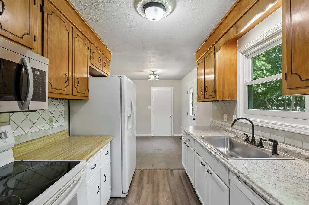 219 Jim Thorpe Drive Clarksville TN 37042