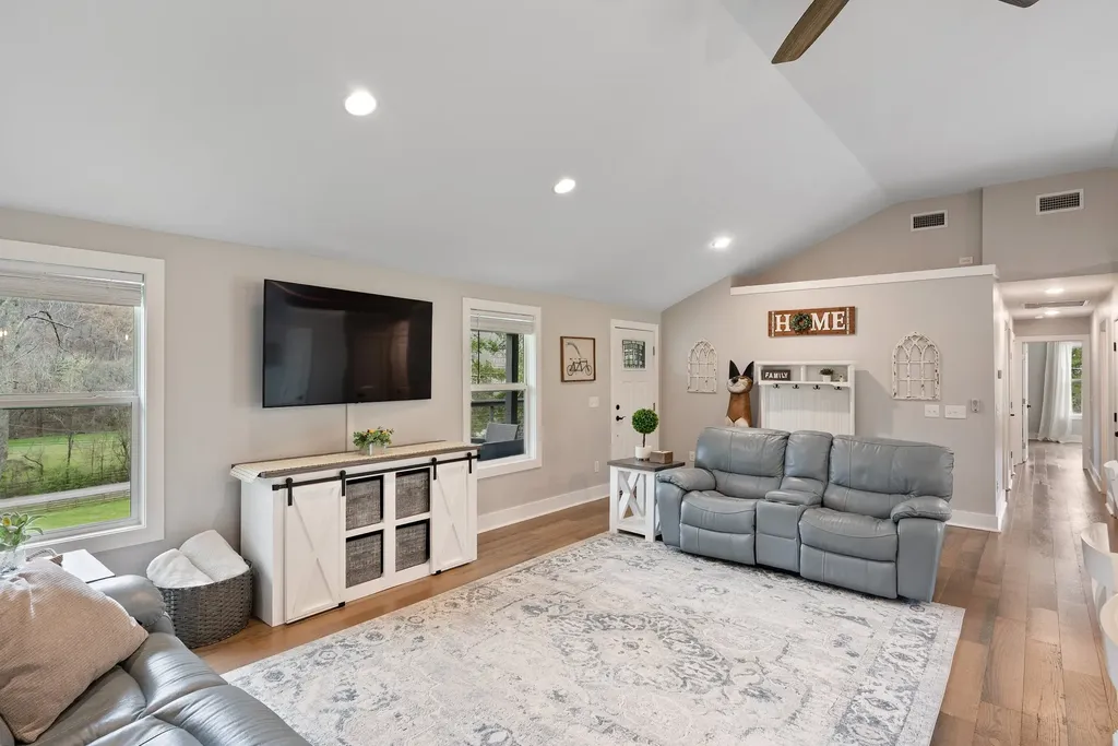 3347 Freeman Hollow Road Goodlettsville TN 37072