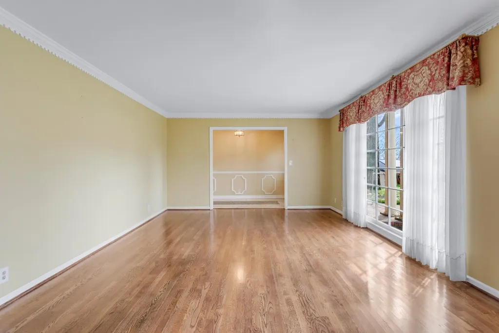 877 Hillhaven Court Nashville TN 37220