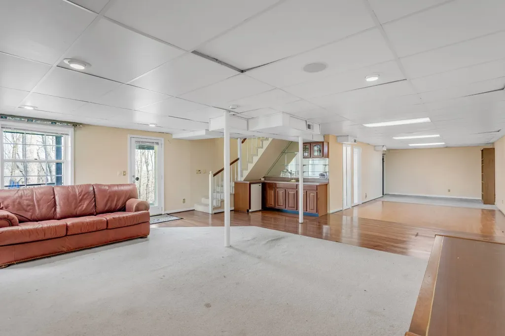 877 Hillhaven Court Nashville TN 37220