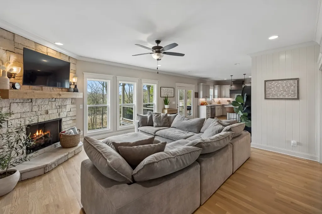 230 Amana Drive Lebanon TN 37087