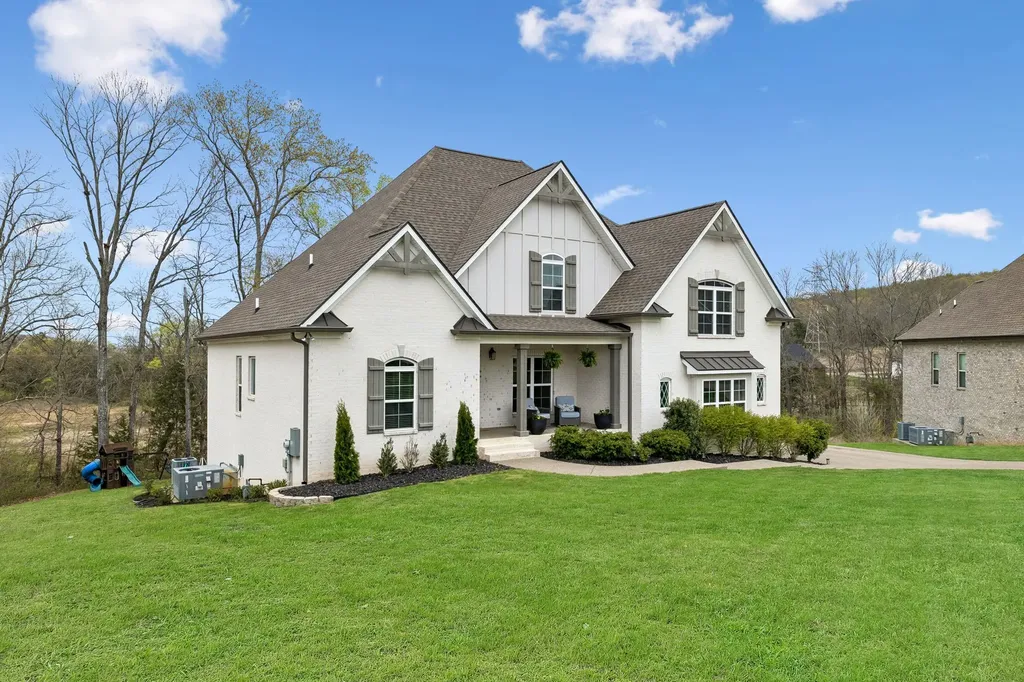 230 Amana Drive Lebanon TN 37087