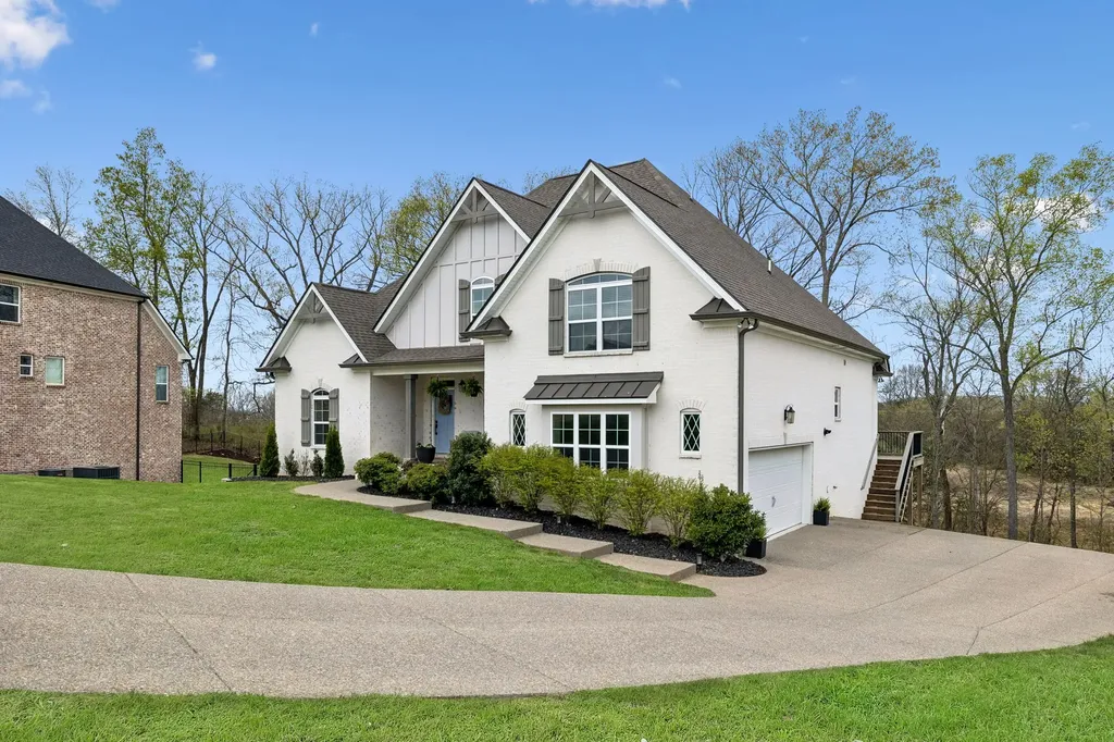 230 Amana Drive Lebanon TN 37087