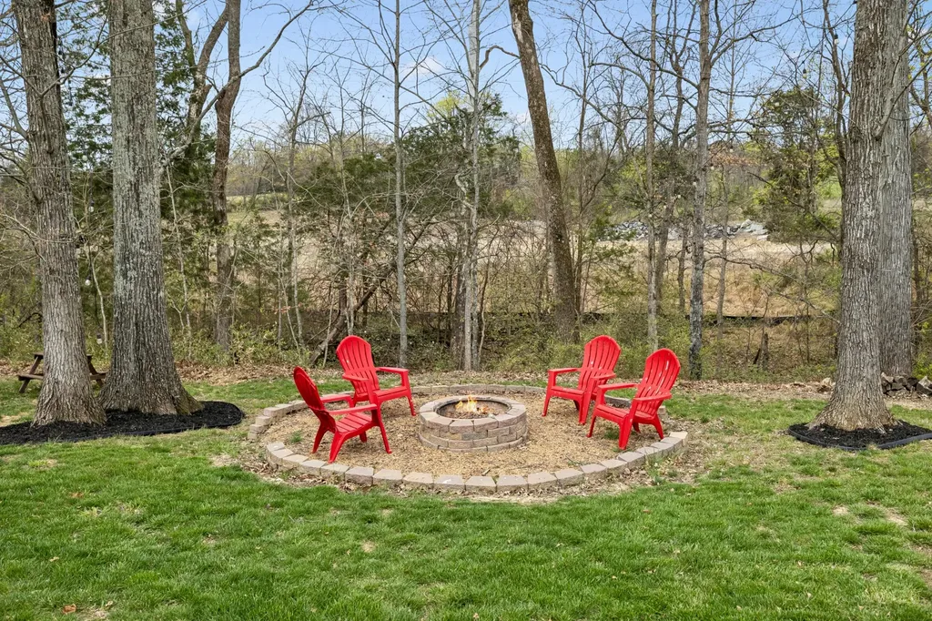230 Amana Drive Lebanon TN 37087