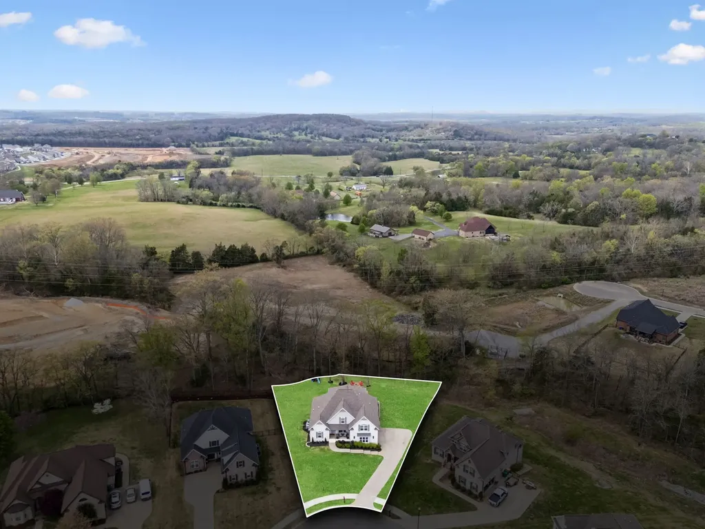 230 Amana Drive Lebanon TN 37087