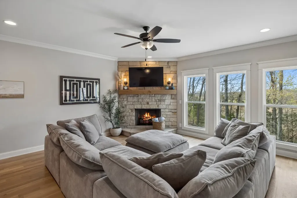 230 Amana Drive Lebanon TN 37087