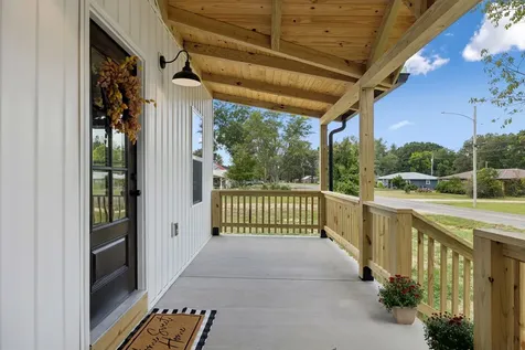 404 W 4th Avenue Hohenwald TN 38462