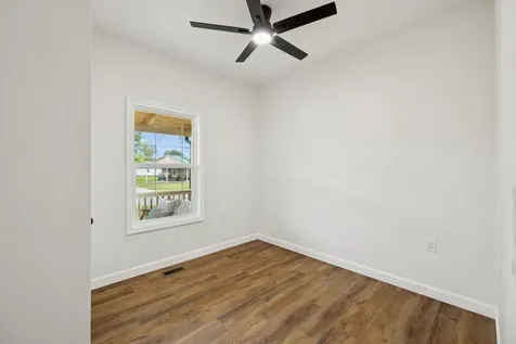 404 W 4th Avenue Hohenwald TN 38462