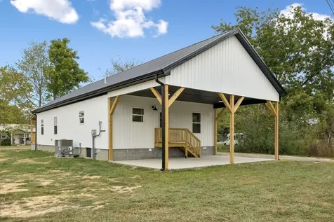 404 W 4th Avenue Hohenwald TN 38462