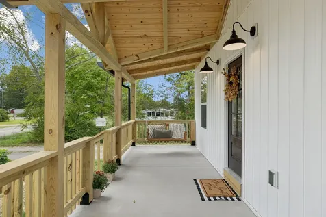 404 W 4th Avenue Hohenwald TN 38462