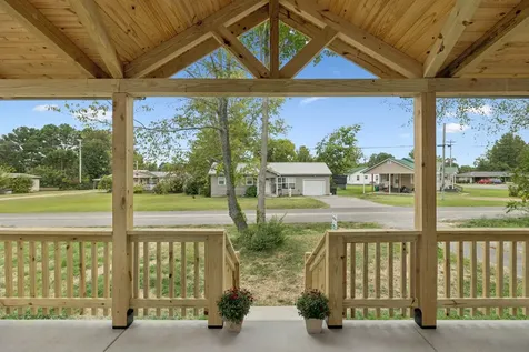 404 W 4th Avenue Hohenwald TN 38462