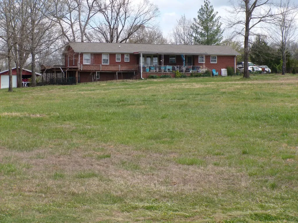 1057 S Ellington Parkway Lewisburg TN 37091