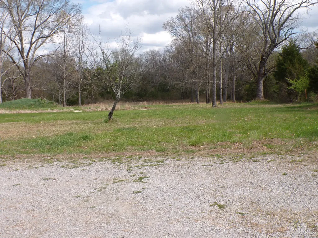 1057 S Ellington Parkway Lewisburg TN 37091