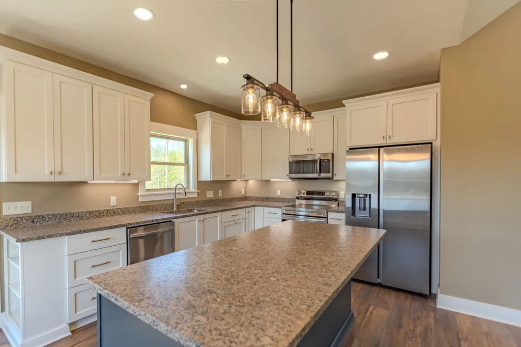 739 Long Mountain Road Mcminnville TN 37110
