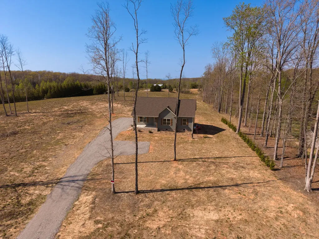 739 Long Mountain Road Mcminnville TN 37110