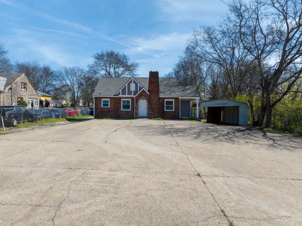 2817 Dickerson Pike Nashville TN 37207
