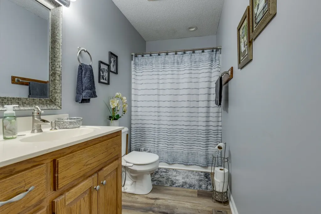 1496 Wade Brown Road Lewisburg TN 37091