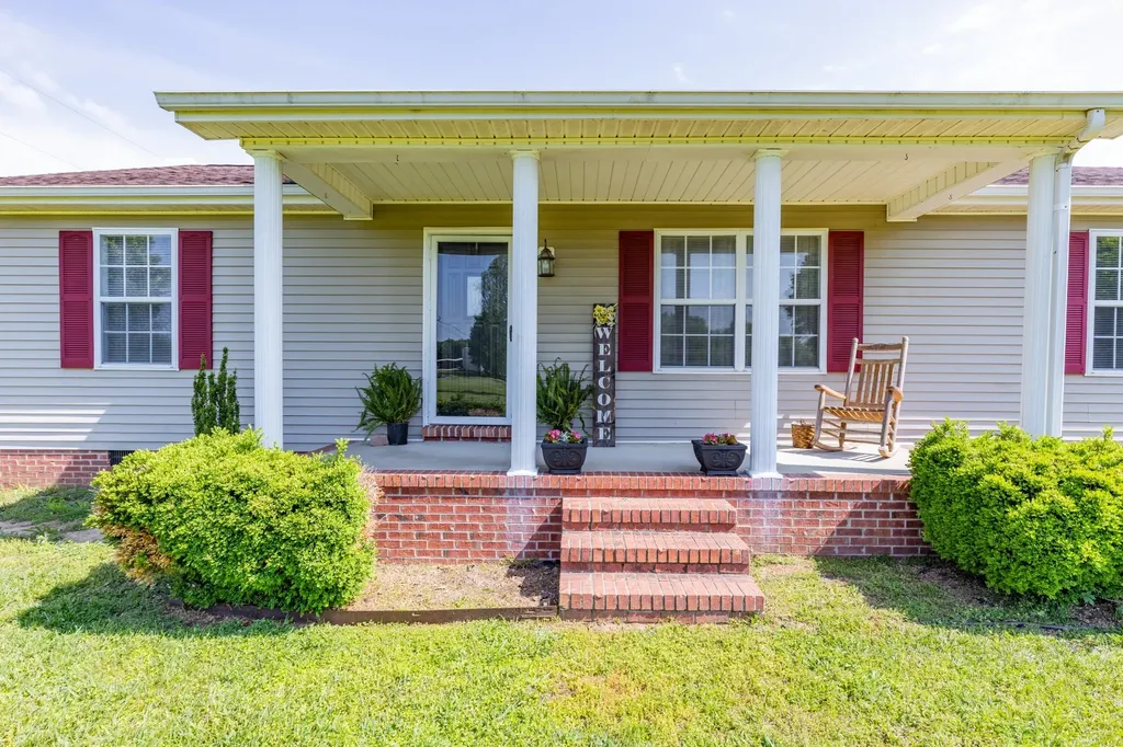 1496 Wade Brown Road Lewisburg TN 37091