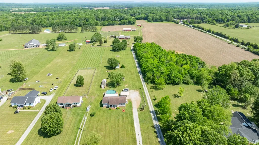 1496 Wade Brown Road Lewisburg TN 37091
