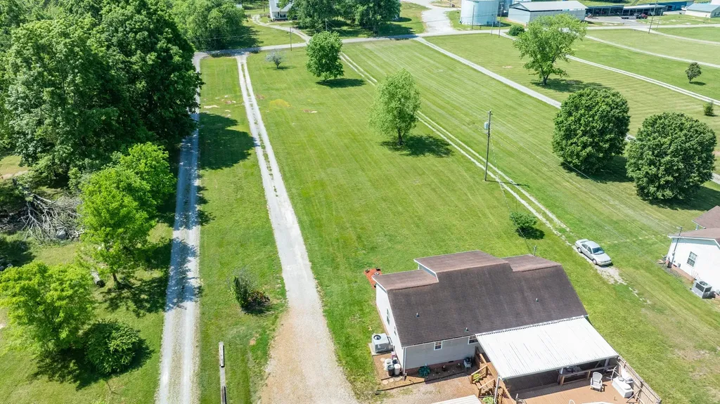 1496 Wade Brown Road Lewisburg TN 37091