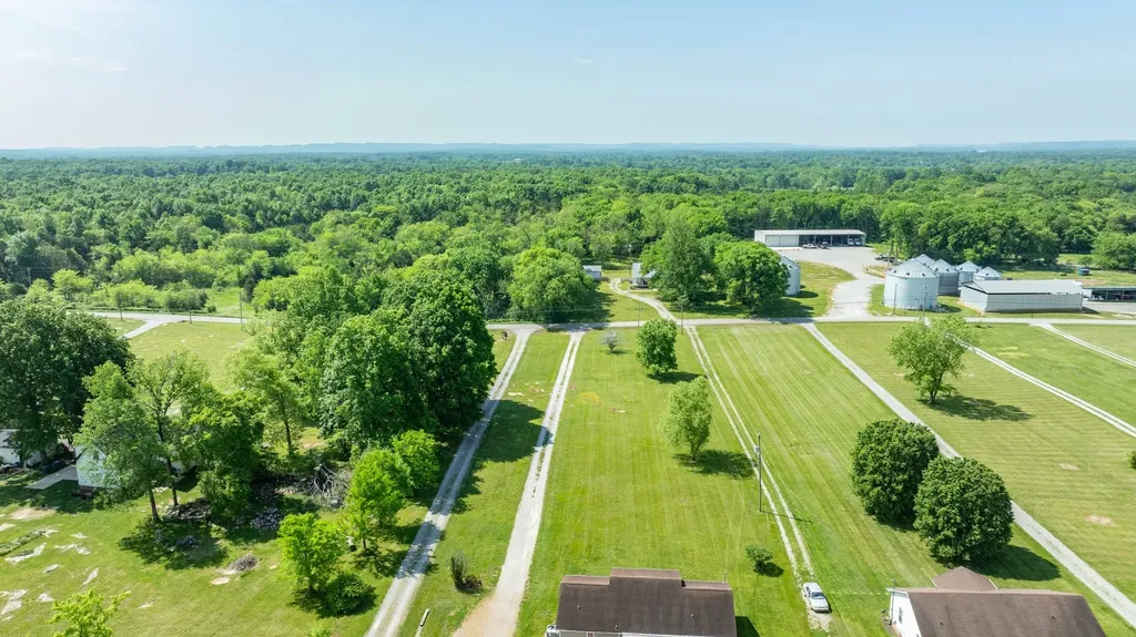 1496 Wade Brown Road Lewisburg TN 37091