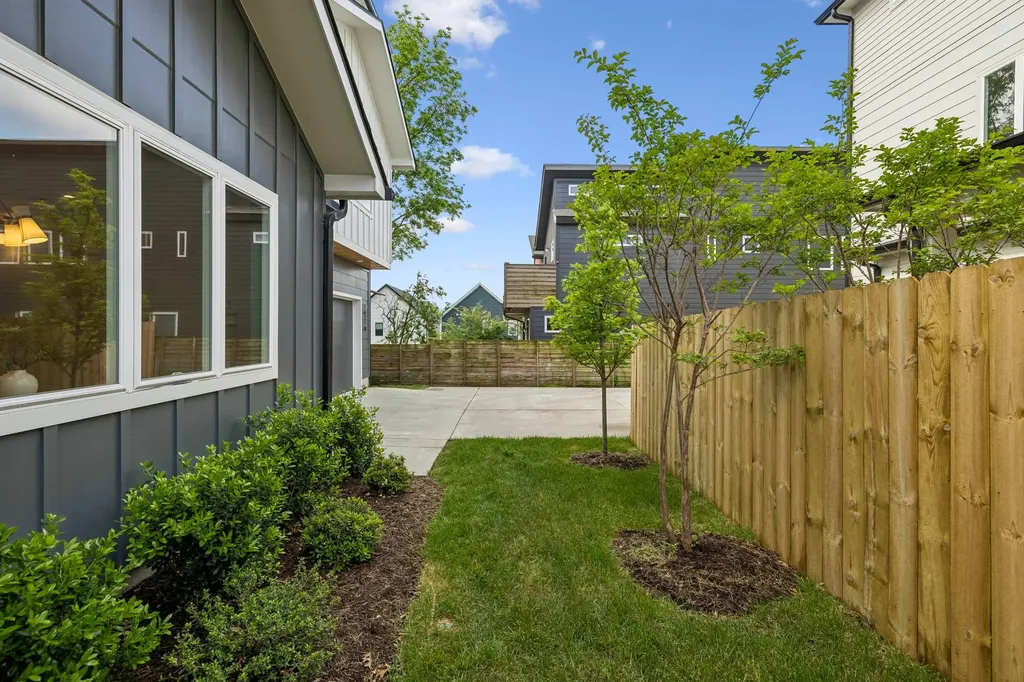 1621B Northview Avenue Nashville TN 37216