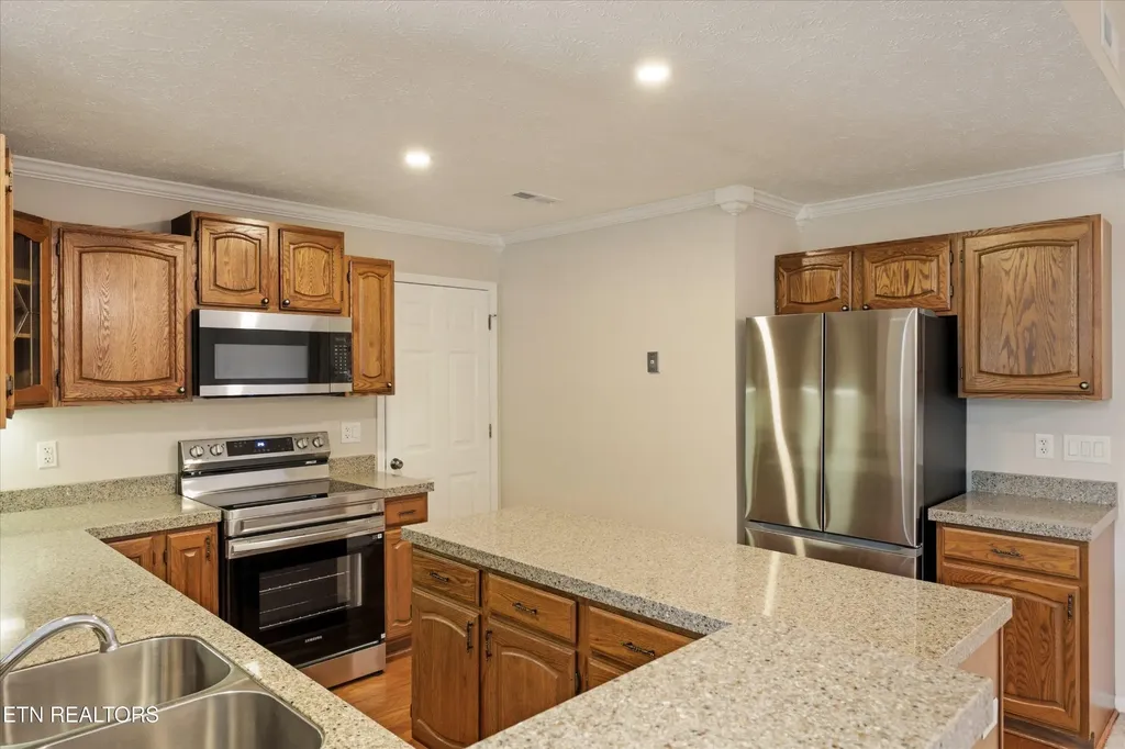 2008 Cochran Place Maryville TN 37803