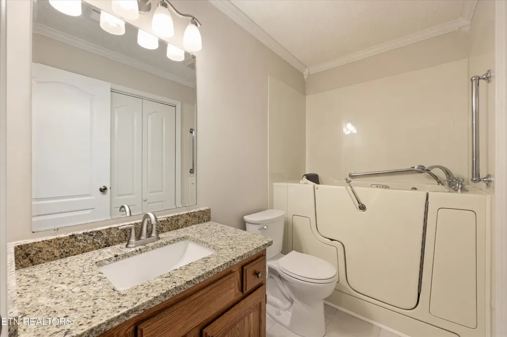 2008 Cochran Place Maryville TN 37803