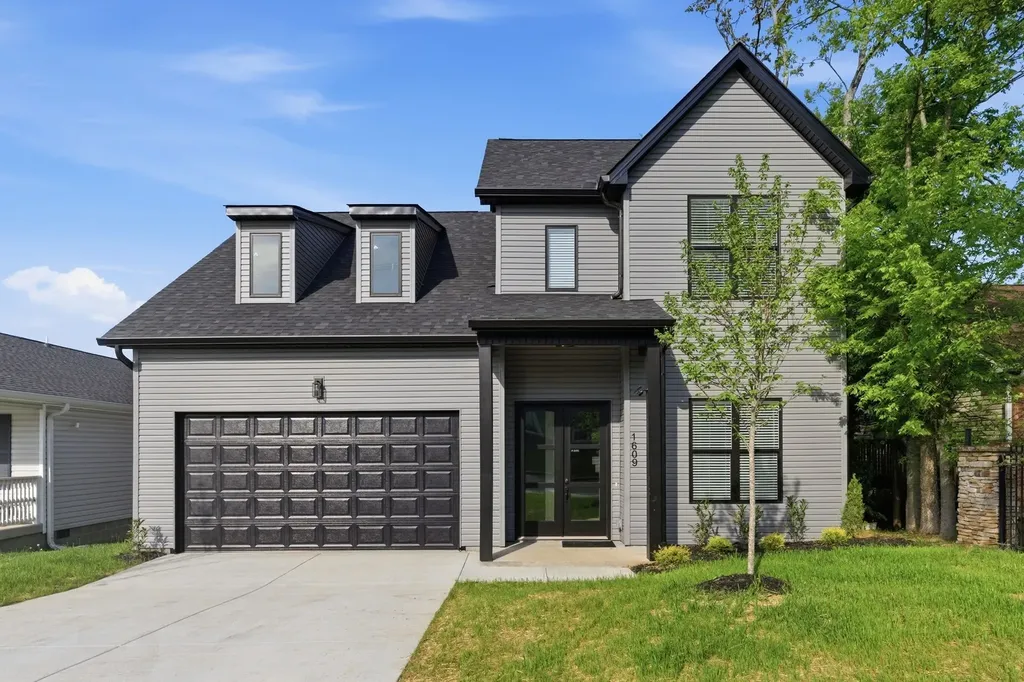 1609 21st Ave, N Nashville TN 37208