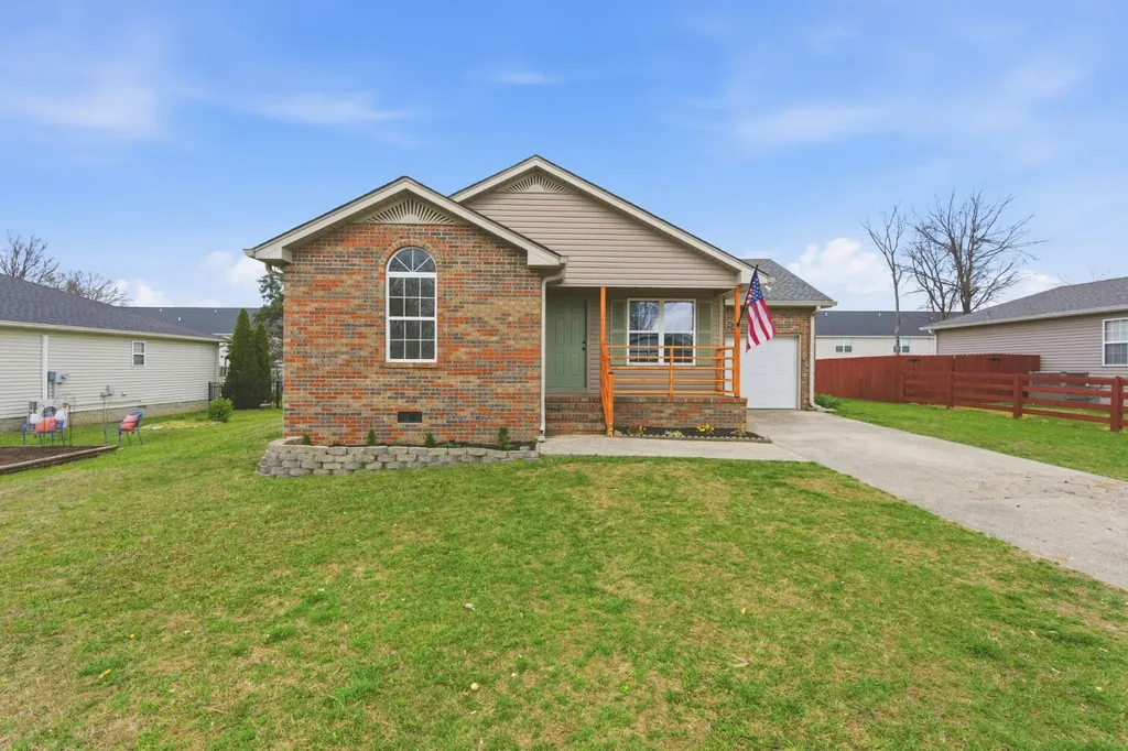 327 June Drive Lebanon TN 37087