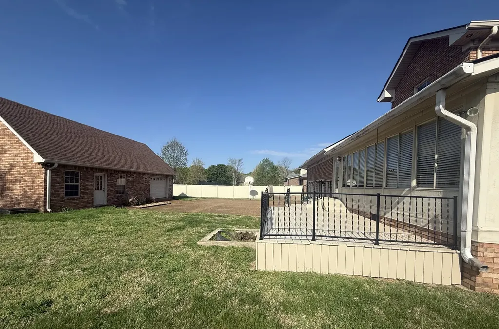 2216 Ewing Drive Lebanon TN 37087