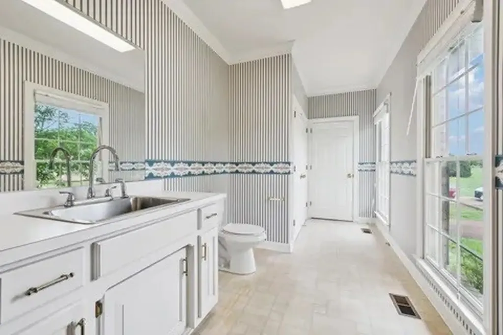 2216 Ewing Drive Lebanon TN 37087