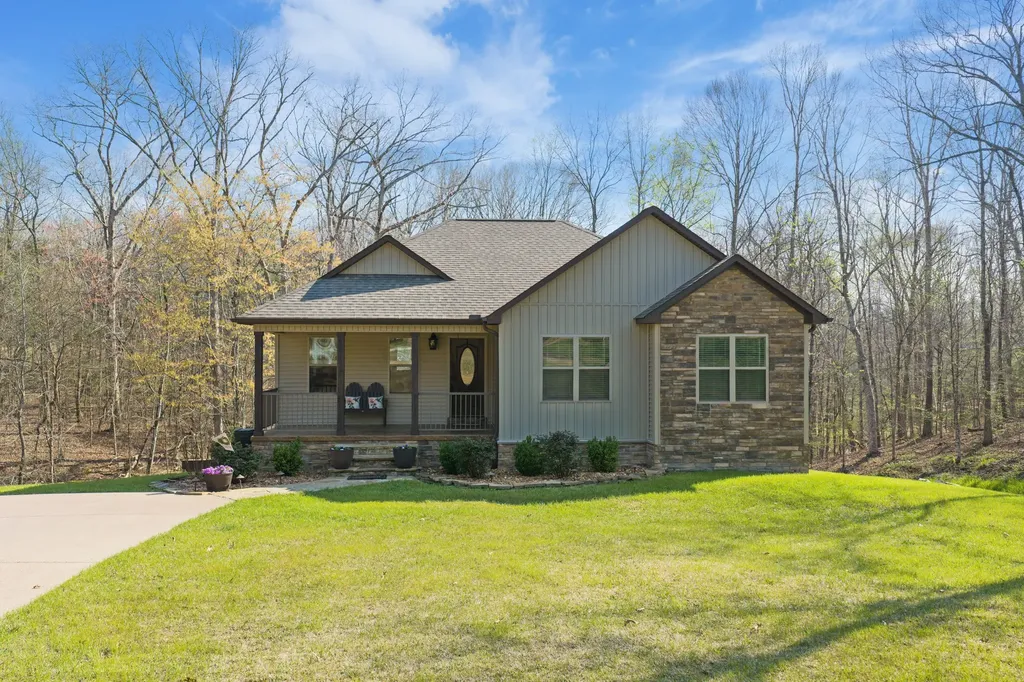 140 Eagle Crest Lane Parsons TN 38363