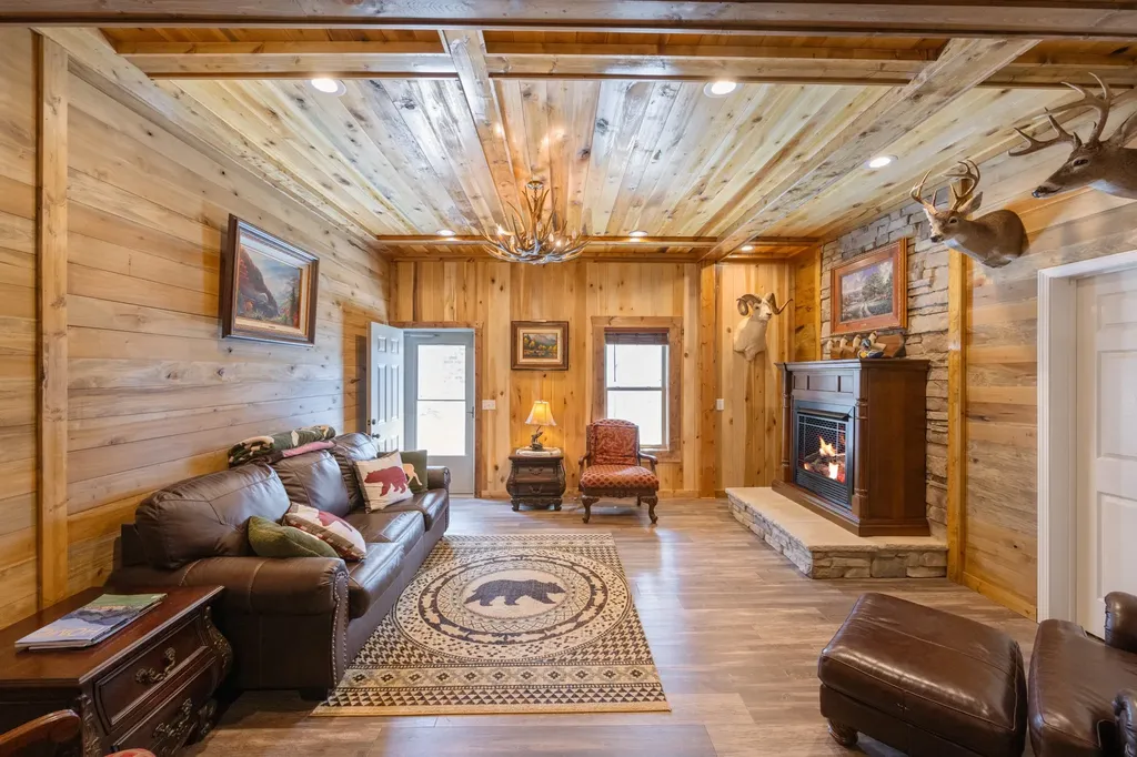 140 Eagle Crest Lane Parsons TN 38363