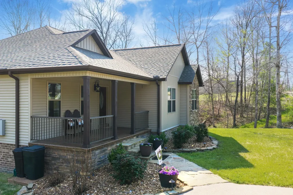 140 Eagle Crest Lane Parsons TN 38363