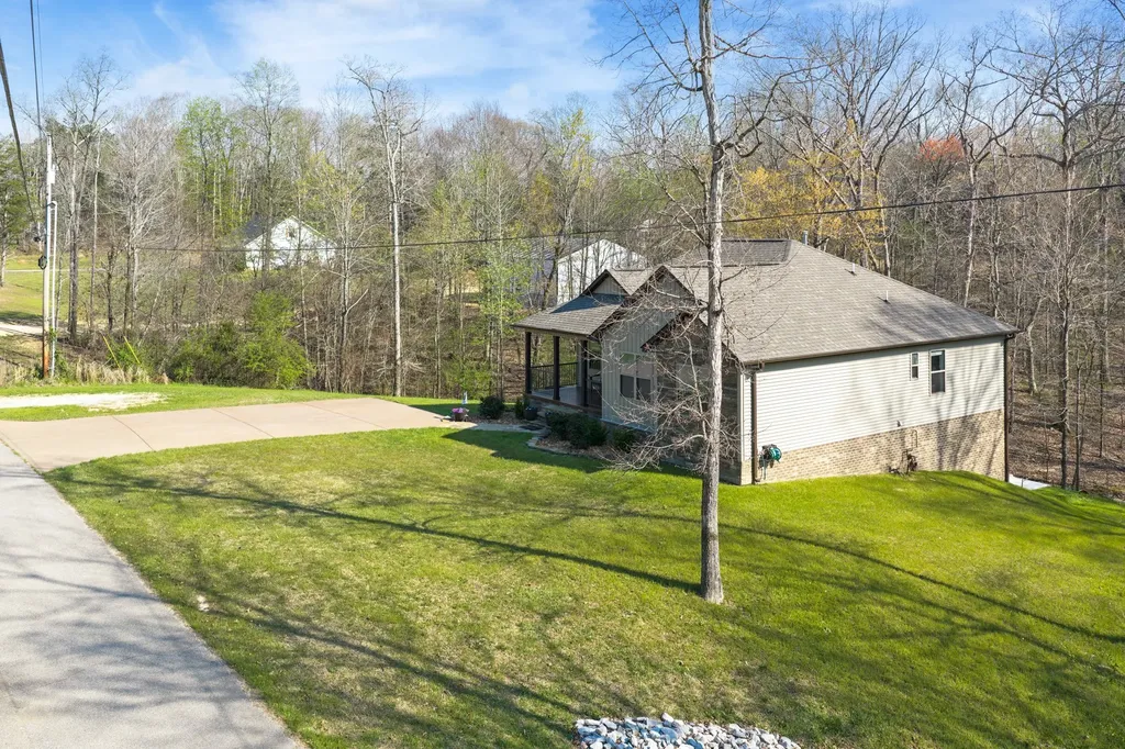 140 Eagle Crest Lane Parsons TN 38363