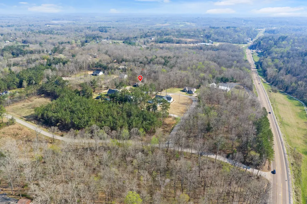 140 Eagle Crest Lane Parsons TN 38363