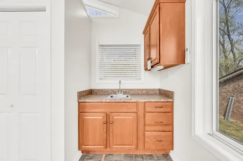 216 Maplewood Drive Clarksville TN 37042