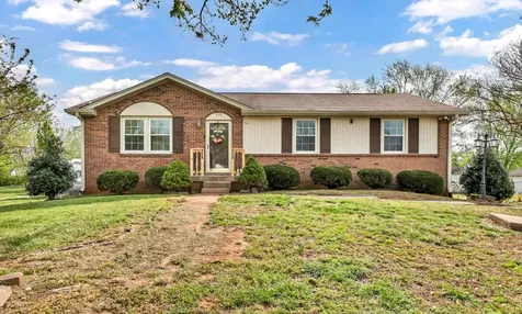 216 Maplewood Drive Clarksville TN 37042
