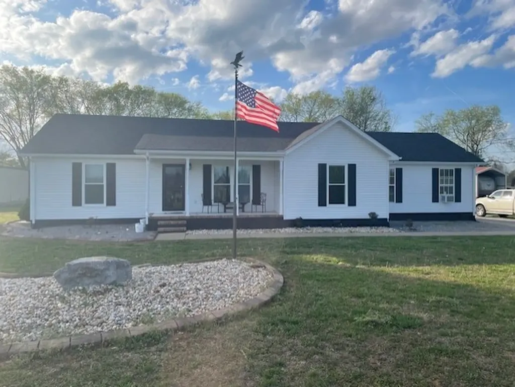 107 Sandy Road Unionville TN 37180