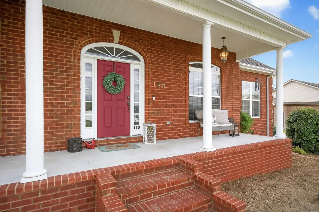 195 Stonegate Drive Smithville TN 37166