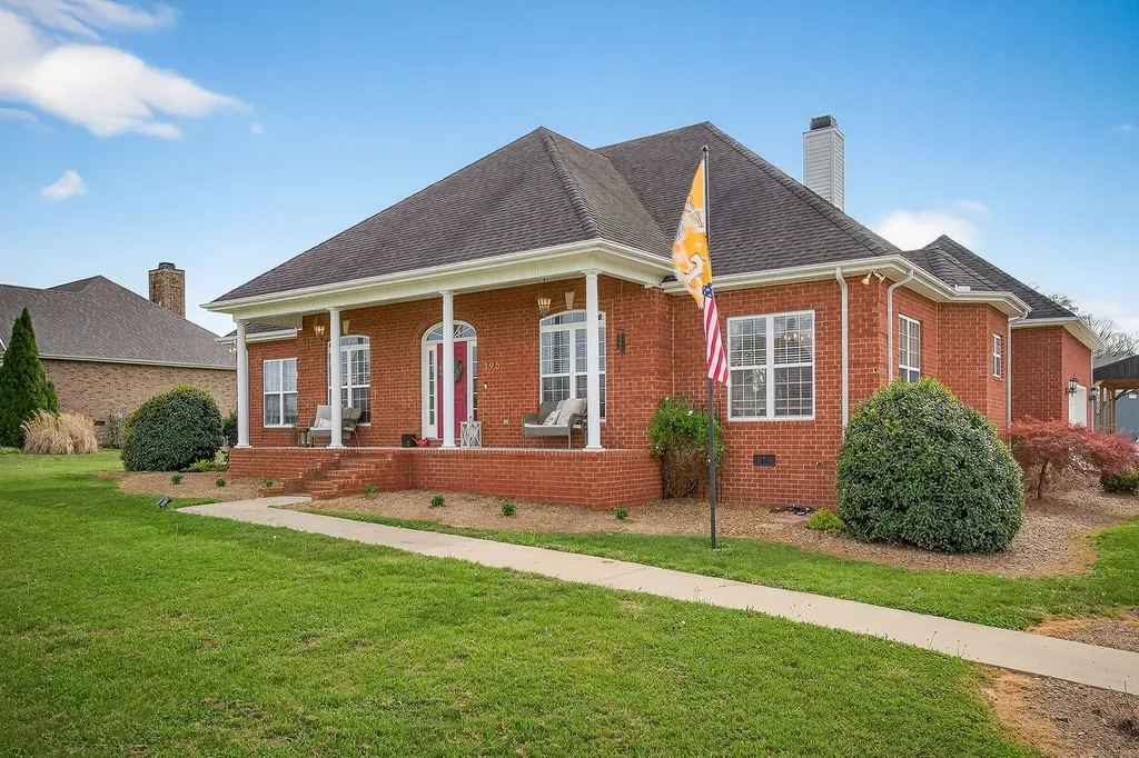 195 Stonegate Drive Smithville TN 37166