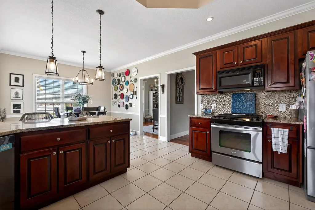 195 Stonegate Drive Smithville TN 37166
