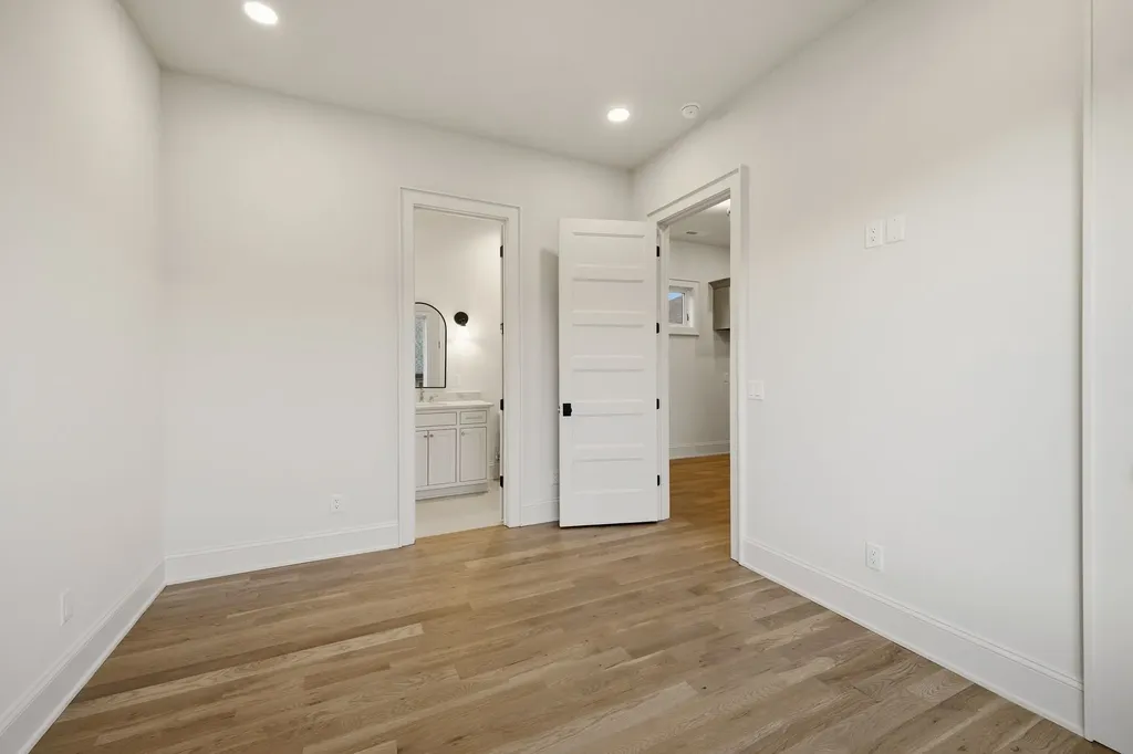 2113 Eastwood Avenue Nashville TN 37212